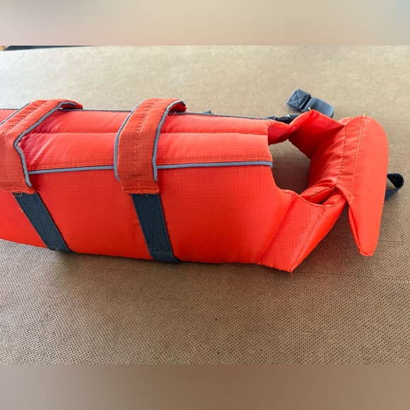 Outward Hound, Life Jacket, Mediun, NEW, - Picture 2 of 8